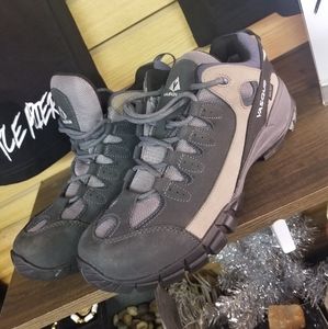 Vasque Mens walking/Hiking shoe